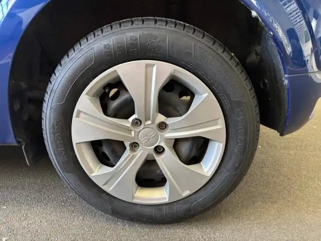 Dacia Sandero sce 65 — photo 12