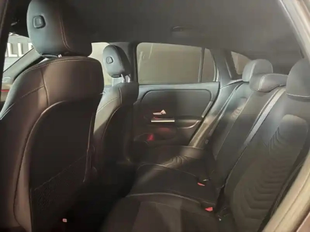 Mercedes Gla 200 d progressive line — photo 53