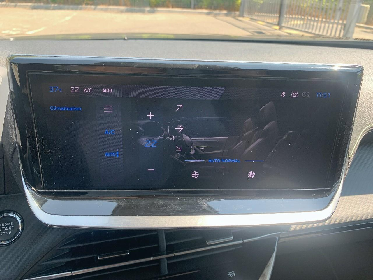 Peugeot 2008 1.2 hybrid 145ch gt e-dcs6 — photo 33