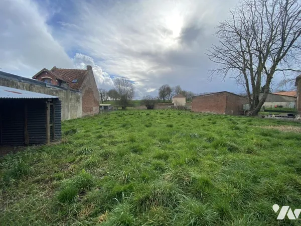 Terrain 1380 m²