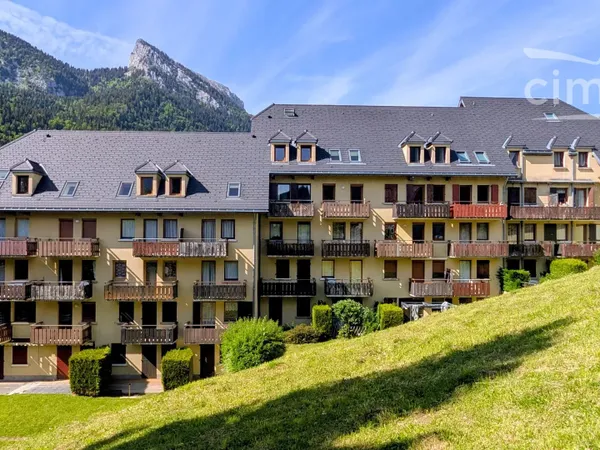 Studio avec petite terrasse privative St Pierre de Chartreuse