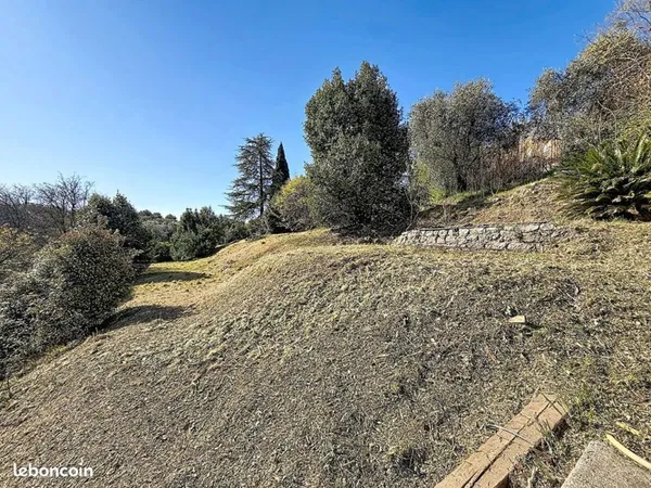 Terrain 2925 m² GRASSE