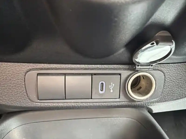 Toyota Aygo 1.0 vvt-i 72 dynamic — photo 19