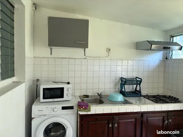 Appartement Location Le Gosier 1p 25m² 425€