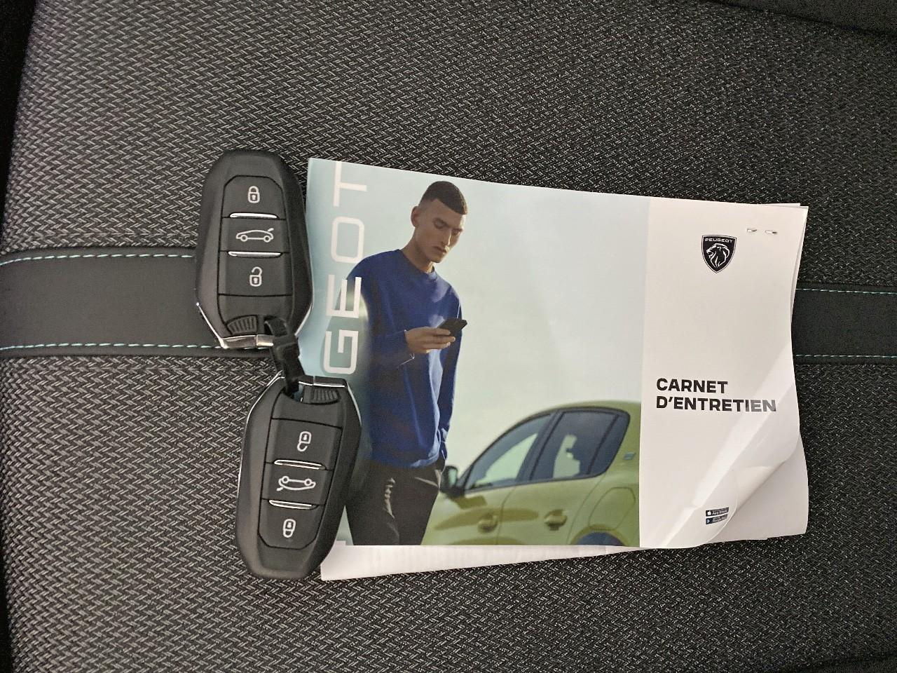 Peugeot 308 hybrid 145 e-dcs6 allure — photo 13
