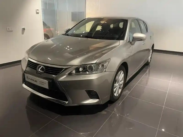 Lexus Ct 200h pack business