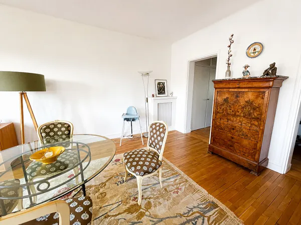 SAINT ROCH - BALCON - PARKING - 3 CHAMBRES