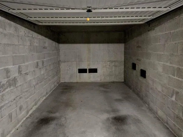 VENTE - Garage sécurisé 15 m² - POISY