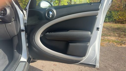 Mini Countryman 2.0 Cooper D 112 - Chili – 2016 – 127569 km – Diesel – Boîte Manuelle — photo 26