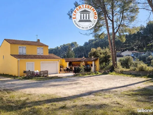 Maison 6 pièces 160 m²
