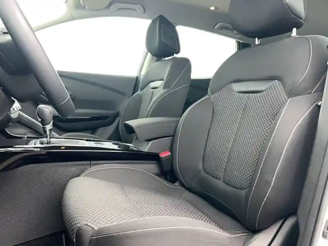 Renault Kadjar blue dci 115 edc — photo 48