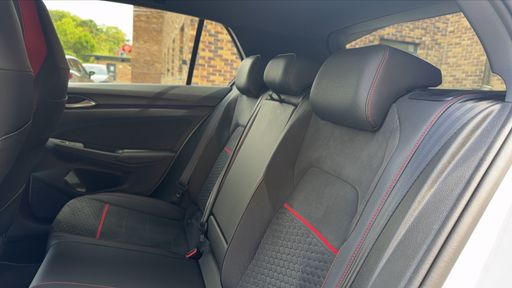 Volkswagen Golf GTI 2.0 TSI 300  DSG7 - Clubsport – 2023 – 31232 km – Essence – Boîte Automatique — photo 42
