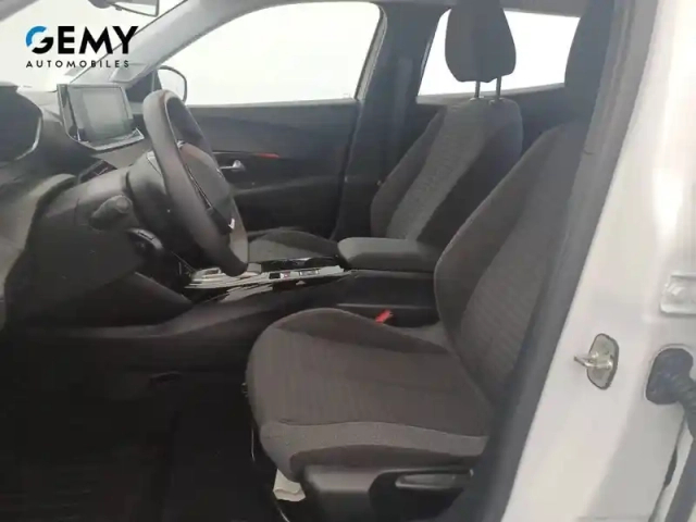 Peugeot 2008 electrique 136 ch — photo 9