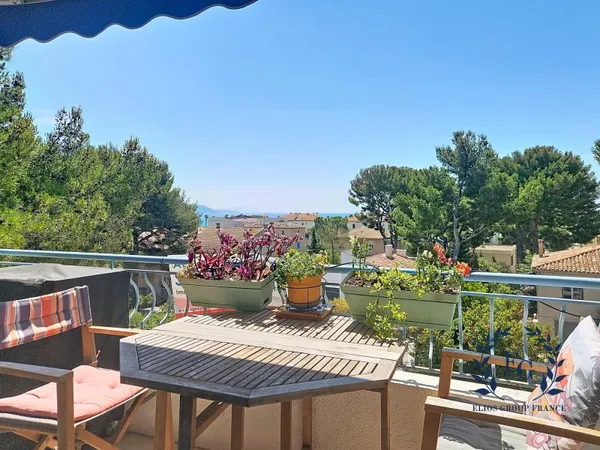 LA CIOTAT  SECTEUR RECHERCHÉ DU CLOS DES PLAGES  VUE MER