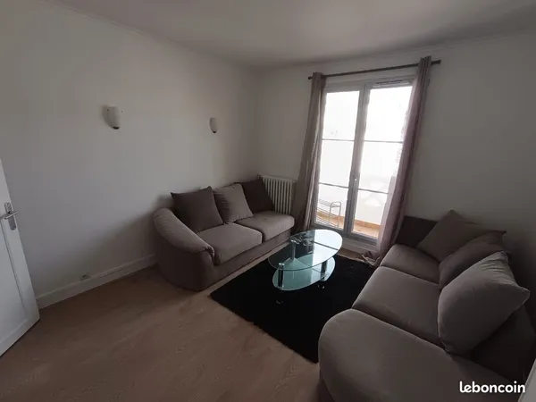Location Colombes - 3 pièces meublé de 48 m² - Balcon et cave - 1 280 CC