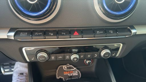 Audi S3 Limousine 2.0 TFSI 300 Quattro S-Tronic 6 - . – 2015 – 139838 km – Essence – Boîte Automatique — photo 9