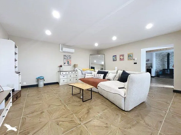 Maison 9 pièces 268 m²