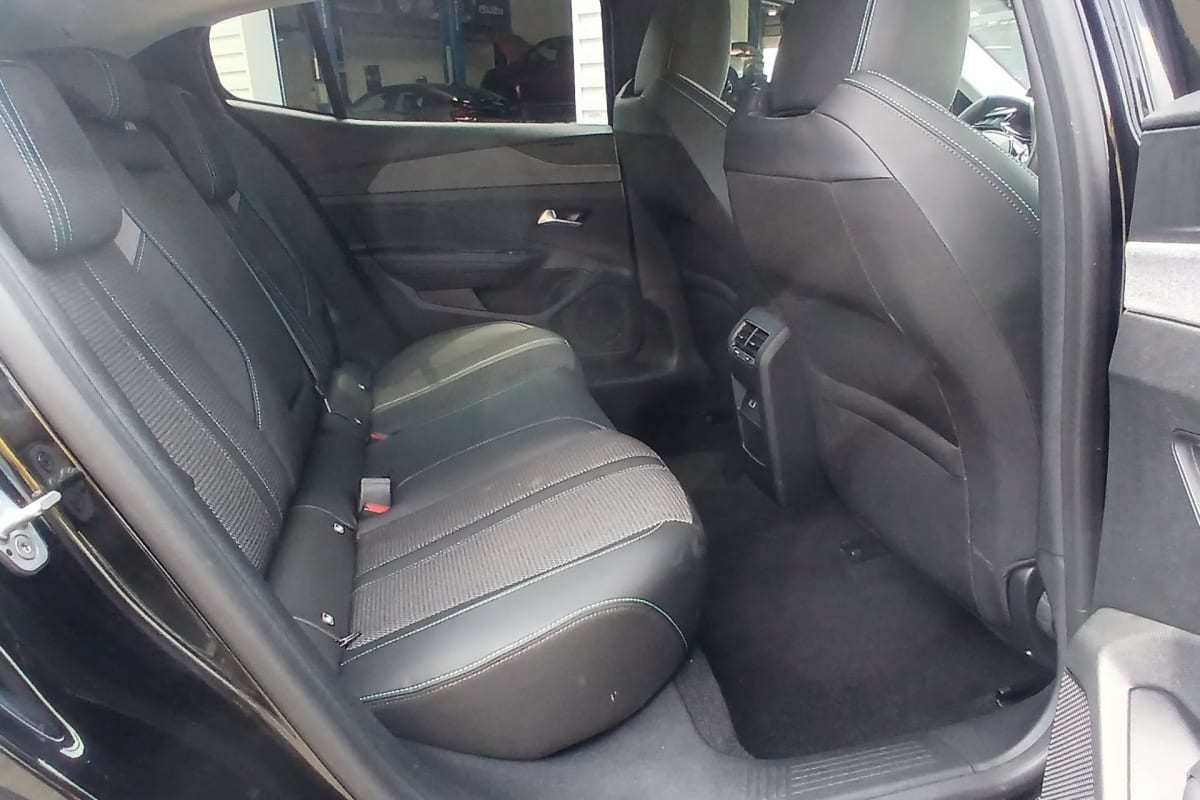 Peugeot 408 — photo 12