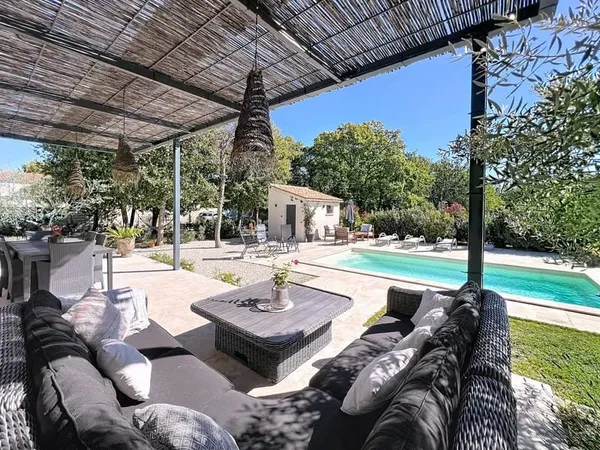 Luberon St Saturnin maison plain-pied 3 chambres