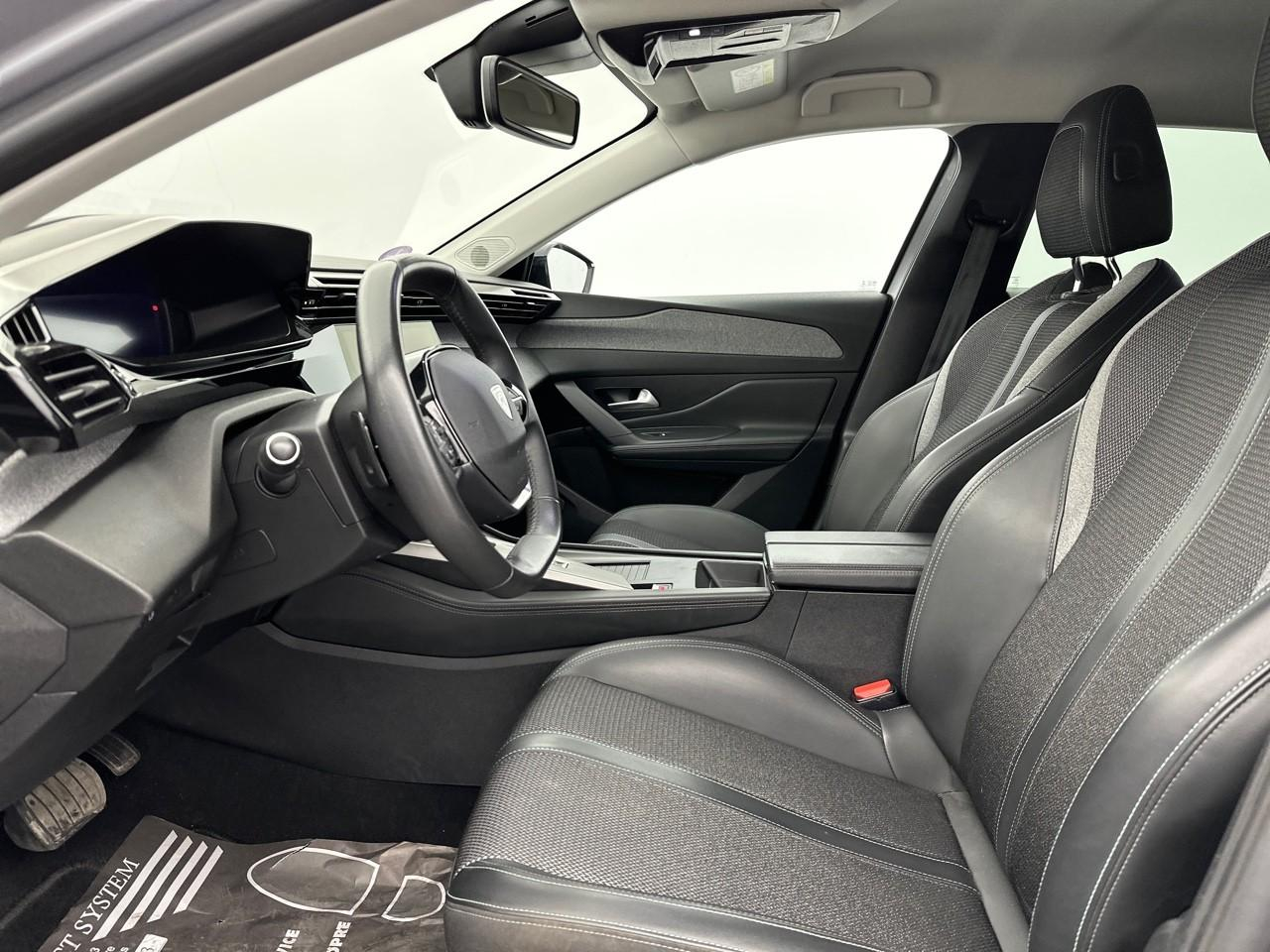 Peugeot 308 phev 180 e-eat8 allure pack — photo 9
