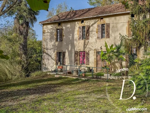 Propriété 6 pièces 166 m²