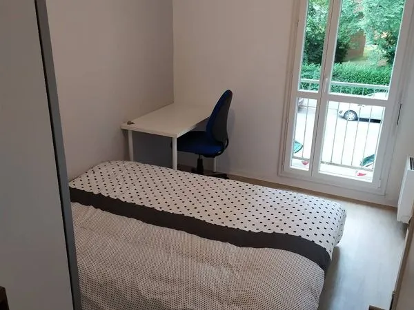 RENNES appt 75m² - colocation à 3 - chambre proche métro