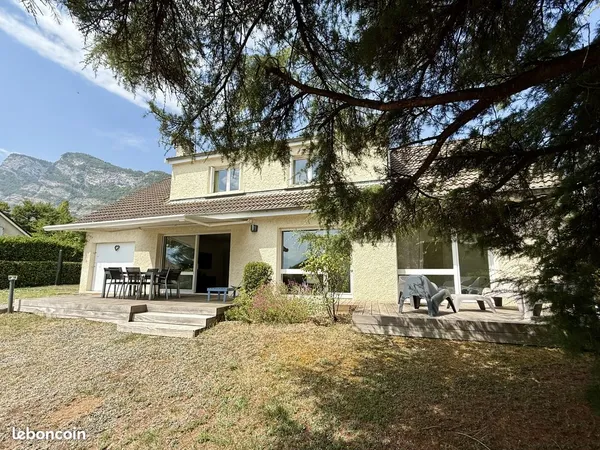 Maison 7 pièces 170 m²