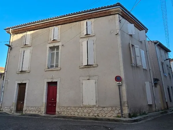 Hyper centre Agen Immeuble de Rapport avec 7 places de parking