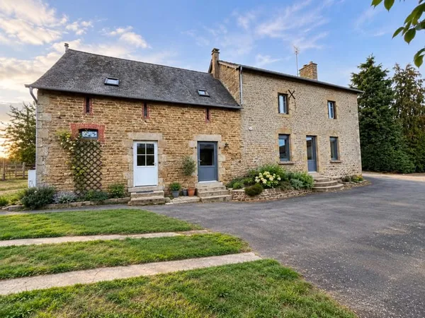 PROPRIÉTÉ DE CAMPAGNE - 167 m² - 1,9 HECTARE - GRANDES DÉPENDANCES