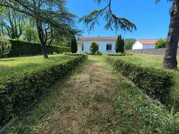 Maison 3 ch avec + de 130m² de dépendances