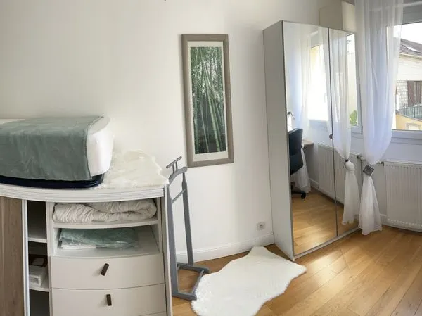 CHAMBRE ETUDIANT(E) 11m² CHEZ L'HABITANTE