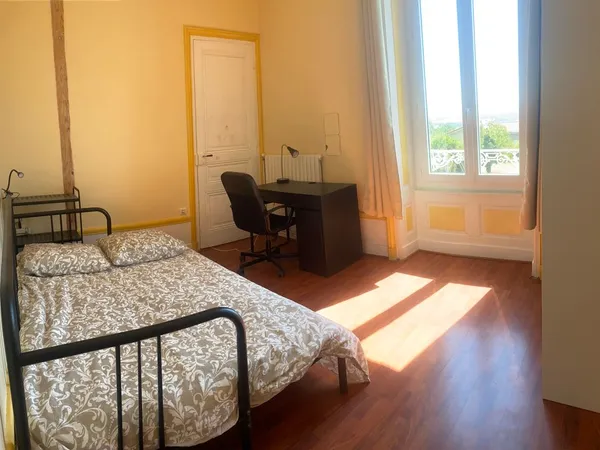 Chambre de 12m2 à louer sur Saint-Martin-la-Plaine