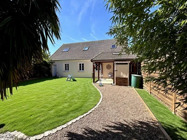 Nevers à découvrir Très Jolie maison 7 pièce(s) 132.41 m2