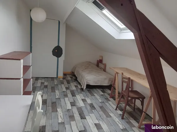Chambre meublée pour étudiant