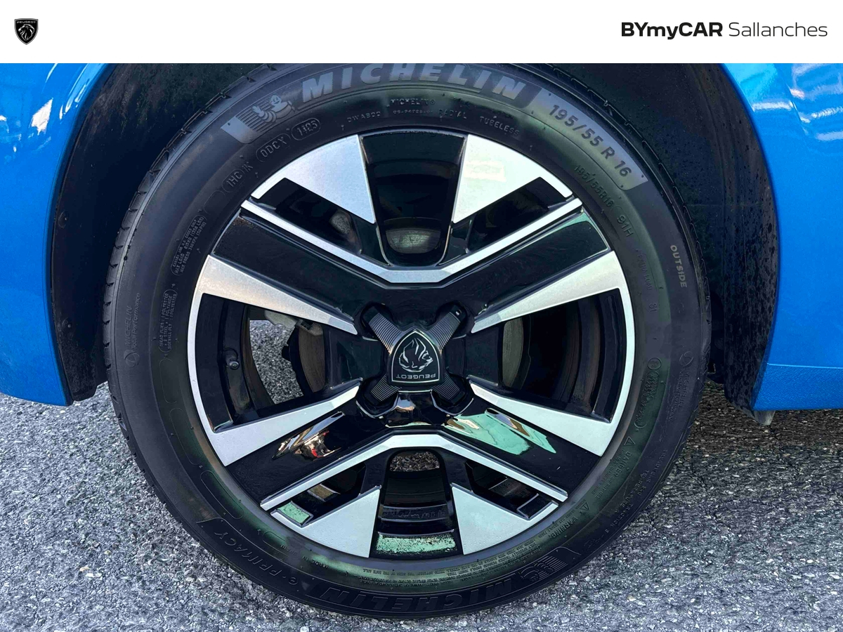 Peugeot 208 100 S&amp;S BVM6 — photo 16