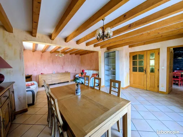 Villa 6 pièces 162 m²