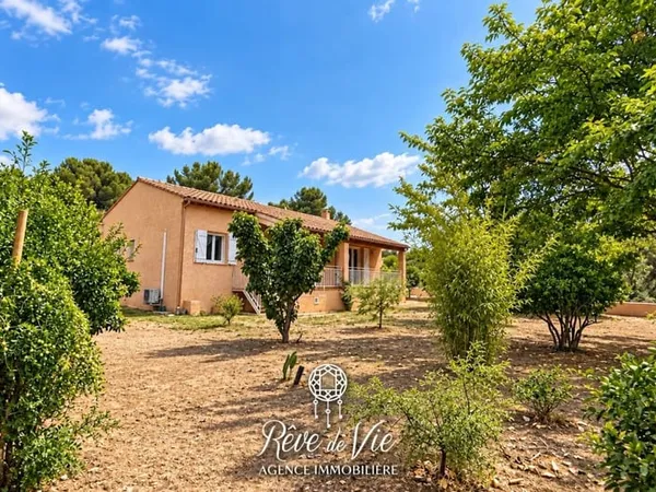 Maison de 5 pièces de plain-pied proche des commerces
