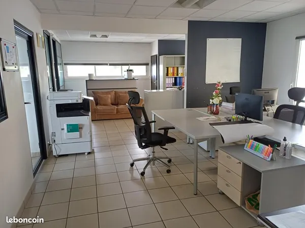 Bureaux 113 m²