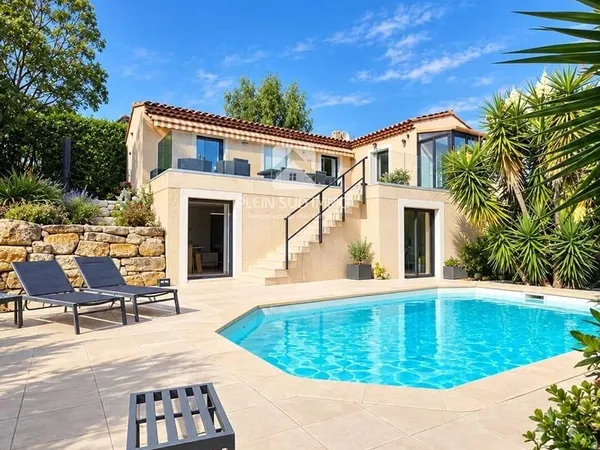 MOUGINS VILLA 5P PISCINE