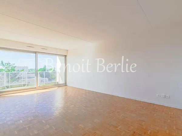 BORDEAUX CAUDÉRAN  Bel appartement traversant au pied du Parc Bordelais