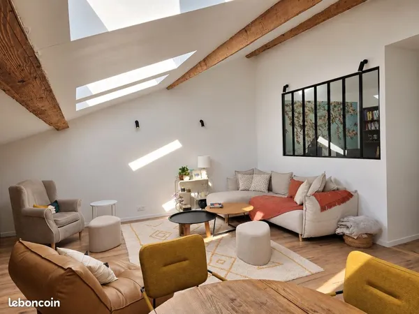 Dernier étage rénové 2024, climatisé, DPE A, jardin, garage