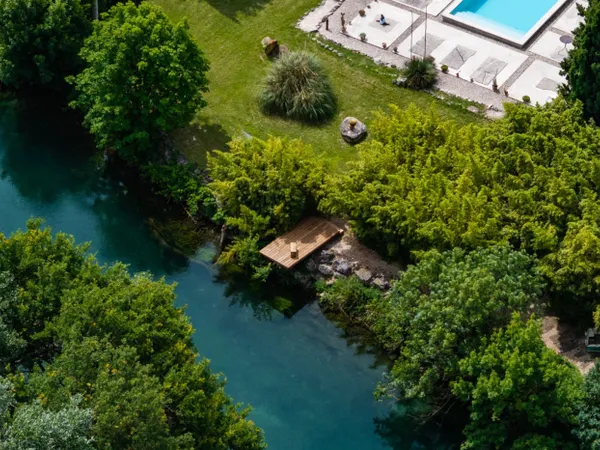 Propriété d'exception avec accès privé à la Sorgue