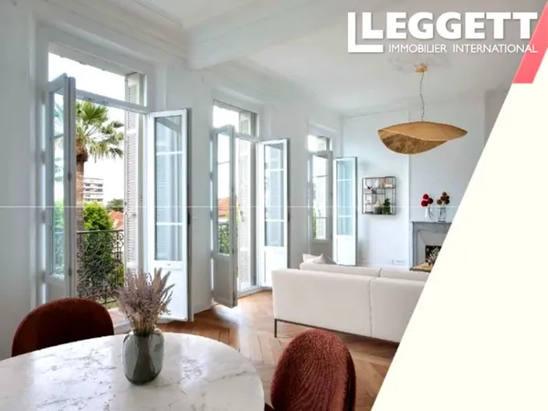 75014, Paris, appartement haut de gamme (T2 - 1 chambre) au 5e étage offrant 38m2