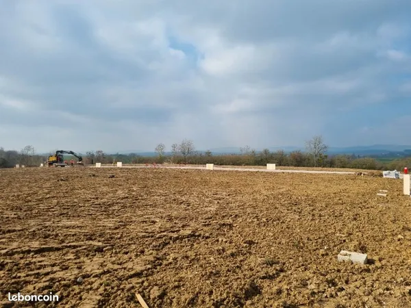 Terrain 256 m² Verny