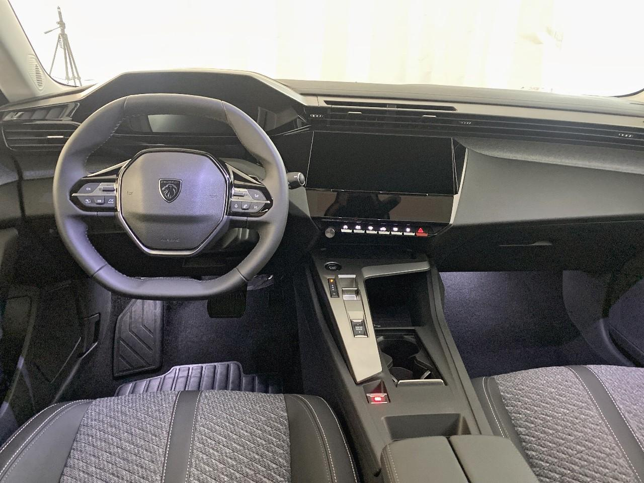 Peugeot 308 hybrid 145 e-dcs6 allure — photo 8