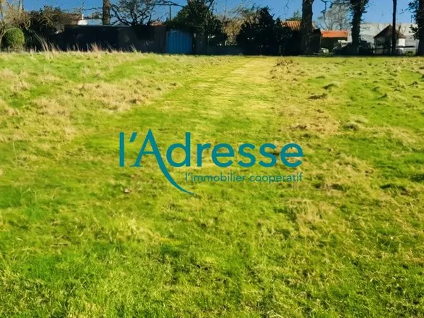 Terrain 1360 m² VALLET