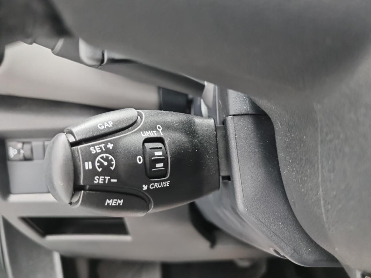 Citroën C5 Aircross hybride rechargeable 225 e-eat8 c-series — photo 21