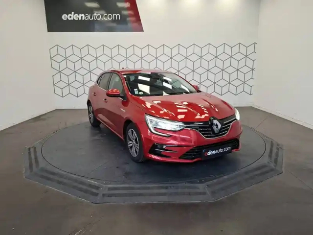 Renault Megane mégane iv berline blue dci 115 — photo 3