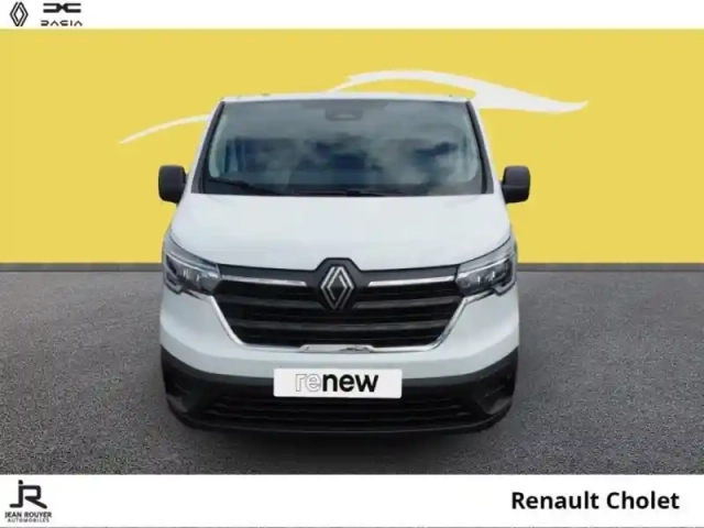 Renault Trafic fg l1h1 3t e-tech ac22 advance -24 — photo 9