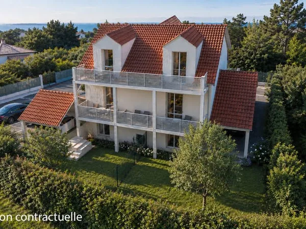 APPARTEMENT RENOVE DANS PETITE COPROPRIETE AVEC BALCON ET PARKING